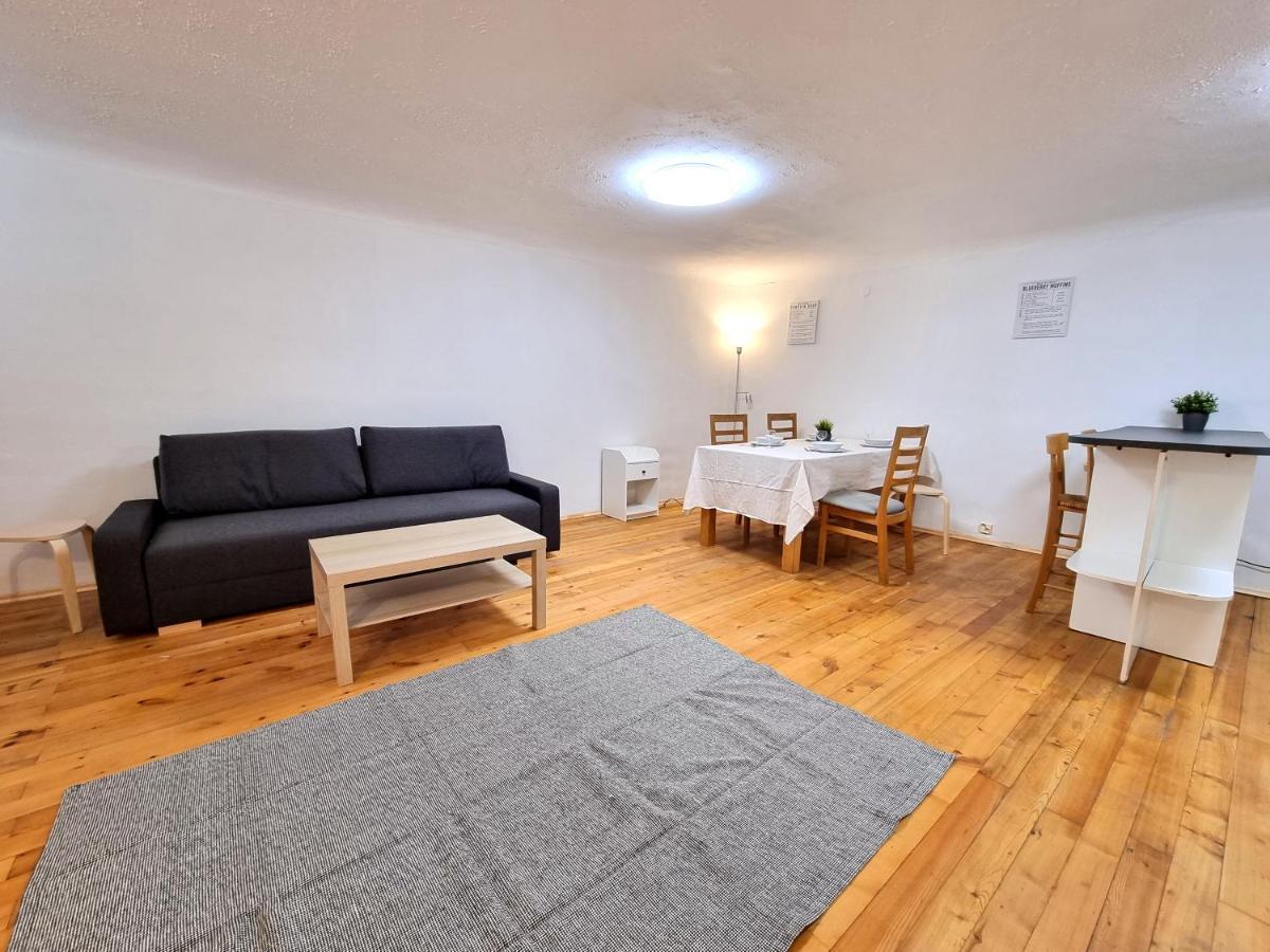 Vagnera Old Town Two Bedroom Butas *