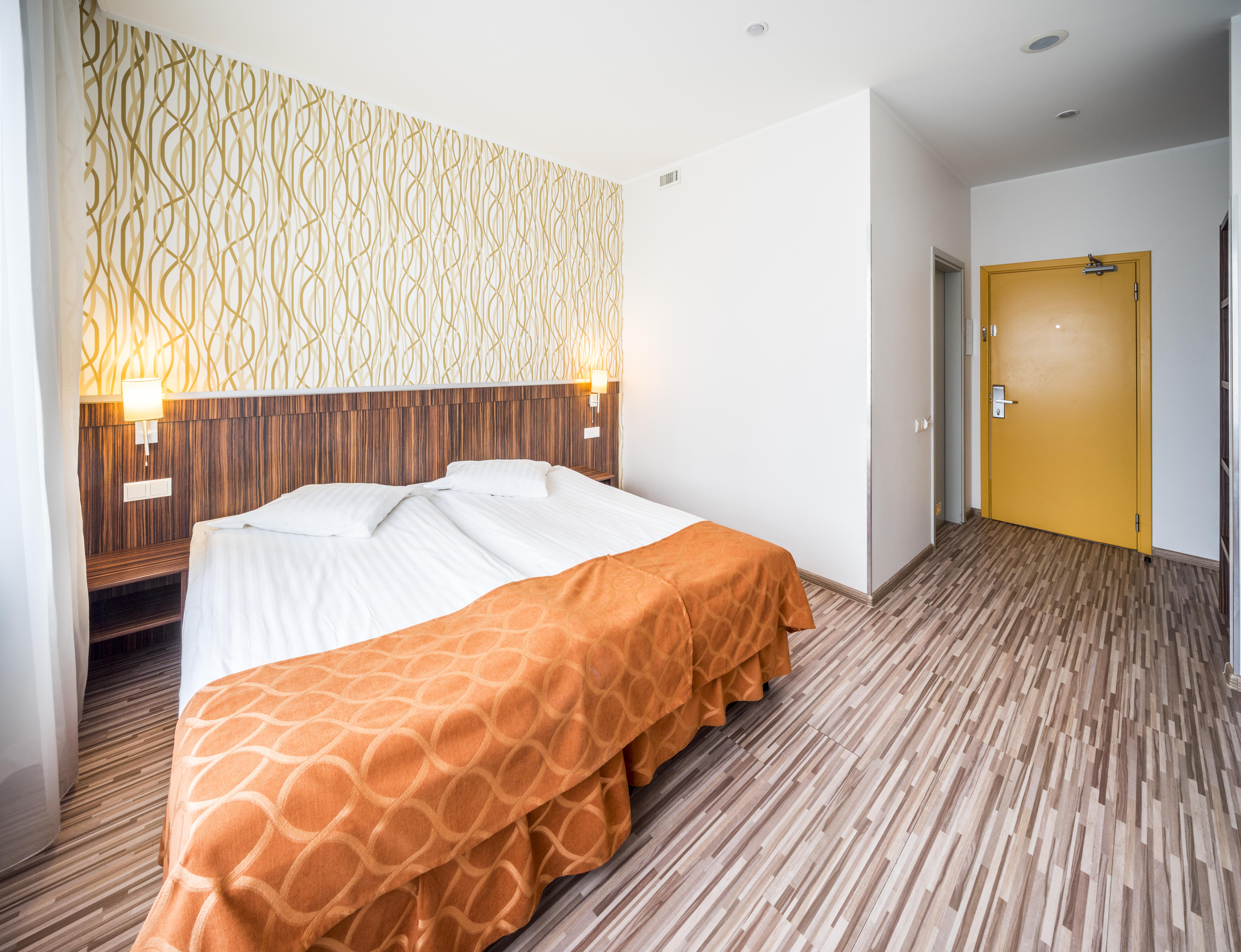 Rija Vef With Free Parking 3*