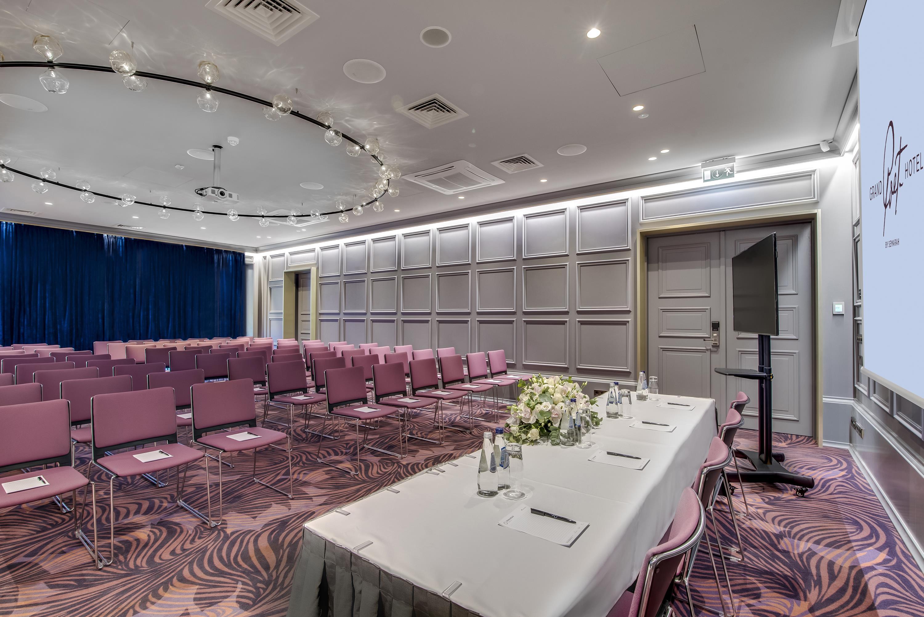 Grand Poet And By Semarah 5* Riga