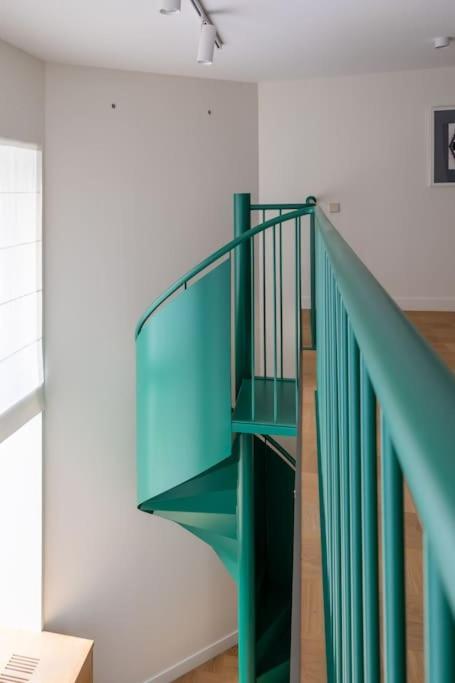 Bright Designer Loft In The City Center Riga