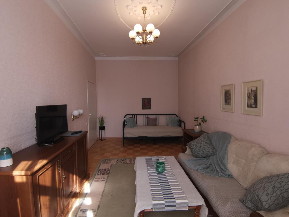 Cozy, Spacious Gertruda Self Chek In 20 Min To Old With Car 5 Min *