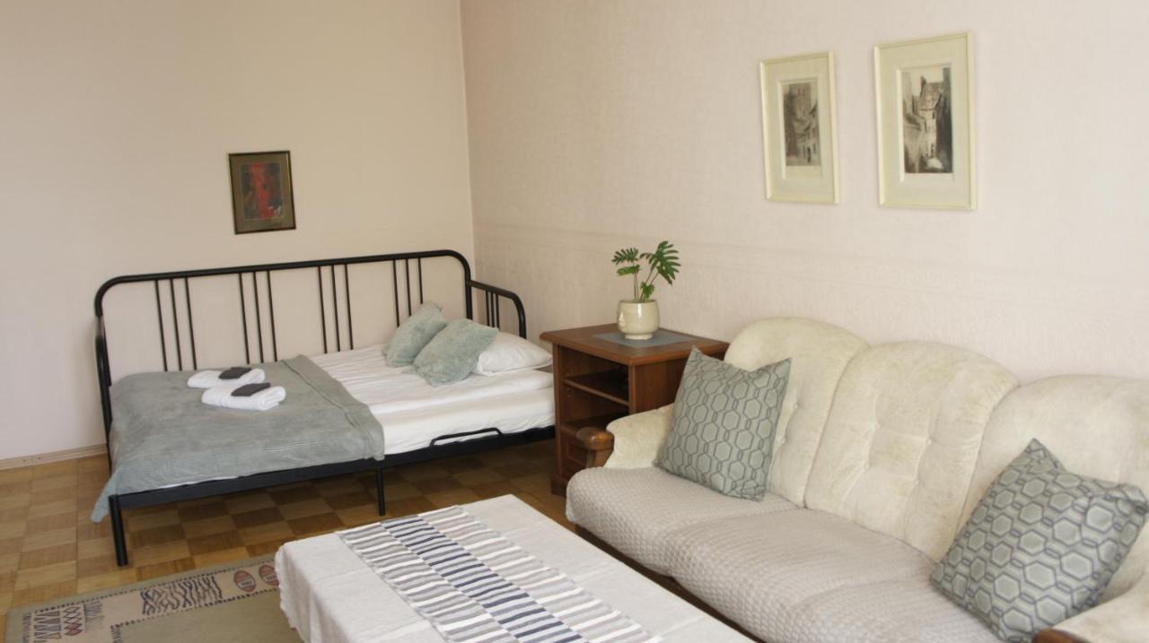Cozy, Spacious Gertruda Self Chek In 20 Min To Old With Car 5 Min * Riga