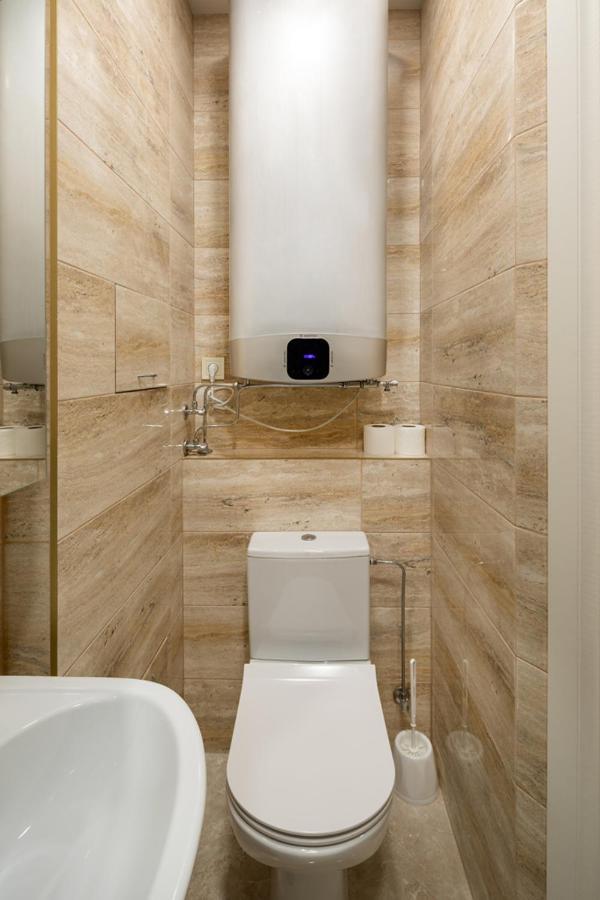 Cozy 2 Bedroom In Centre Butas