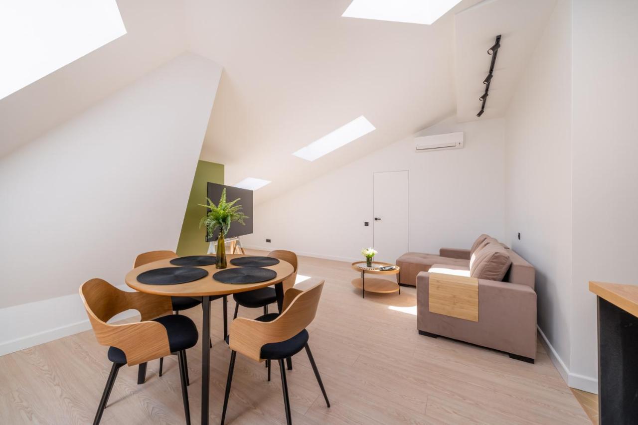New Flat With Free Underground Parking And Air Conditioning Căn hộ *