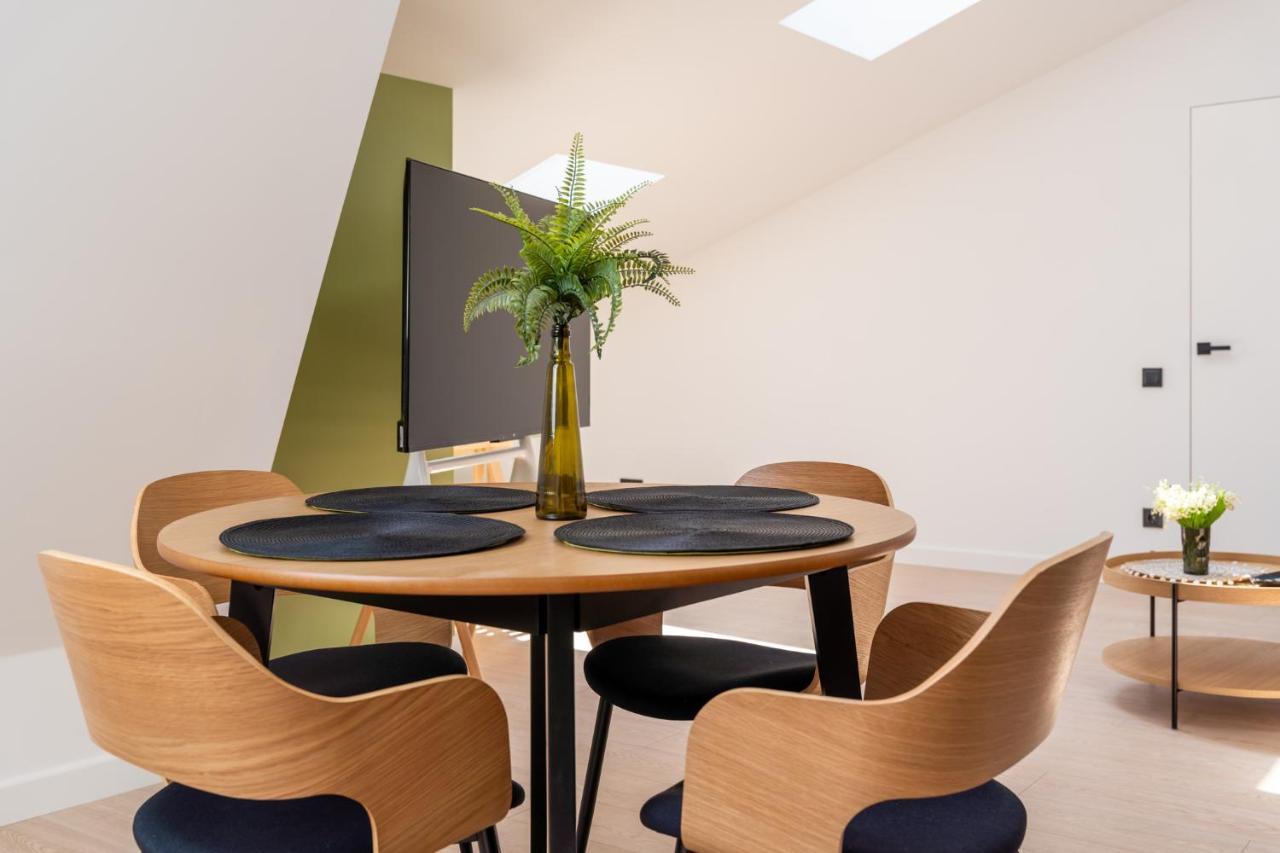 New Flat With Free Underground Parking And Air Conditioning Riga