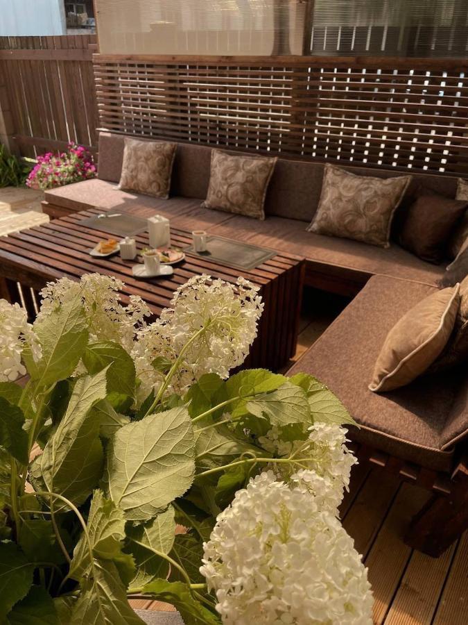 Zeltini Guest house