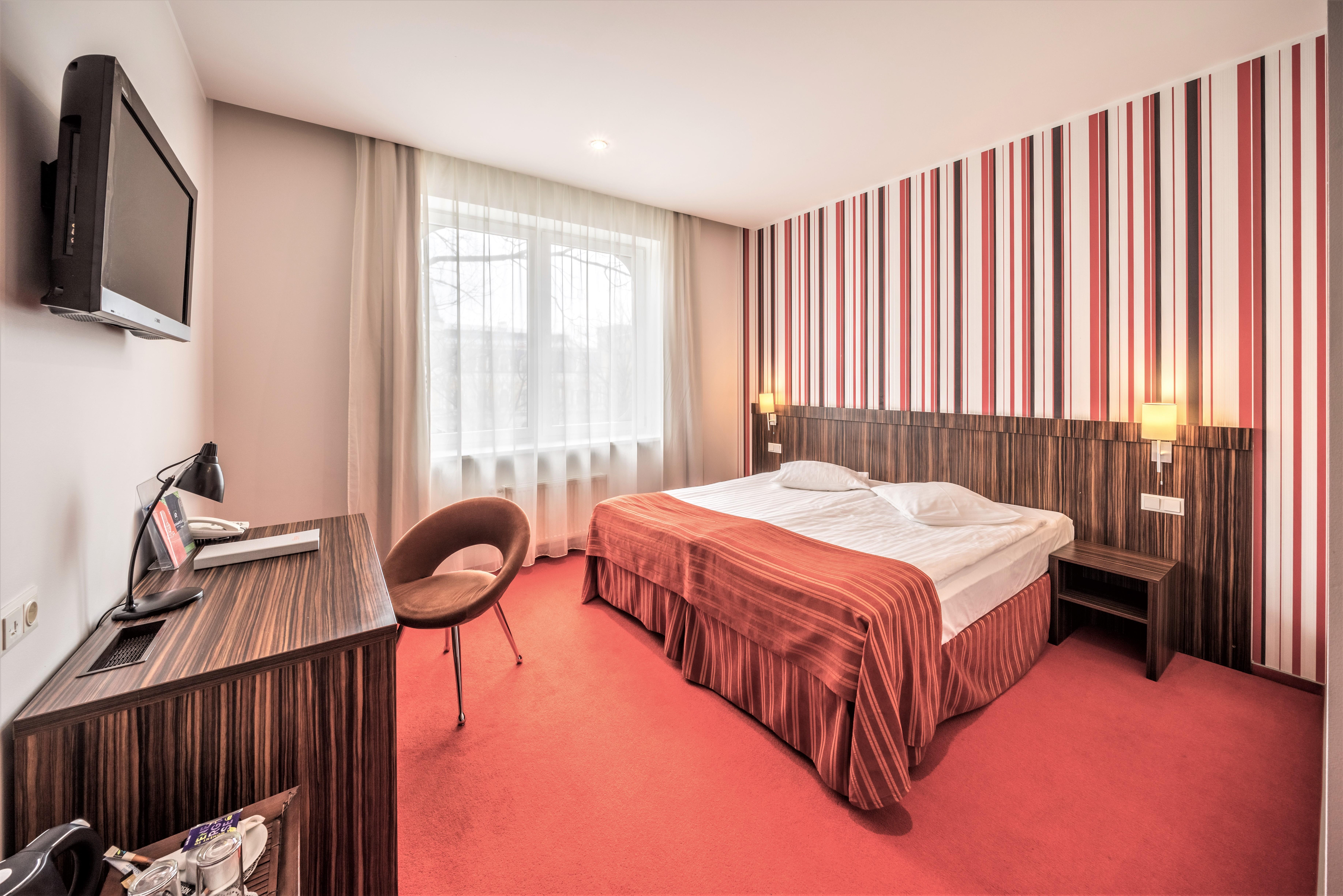 Rija Vef With Free Parking Hotel 3*