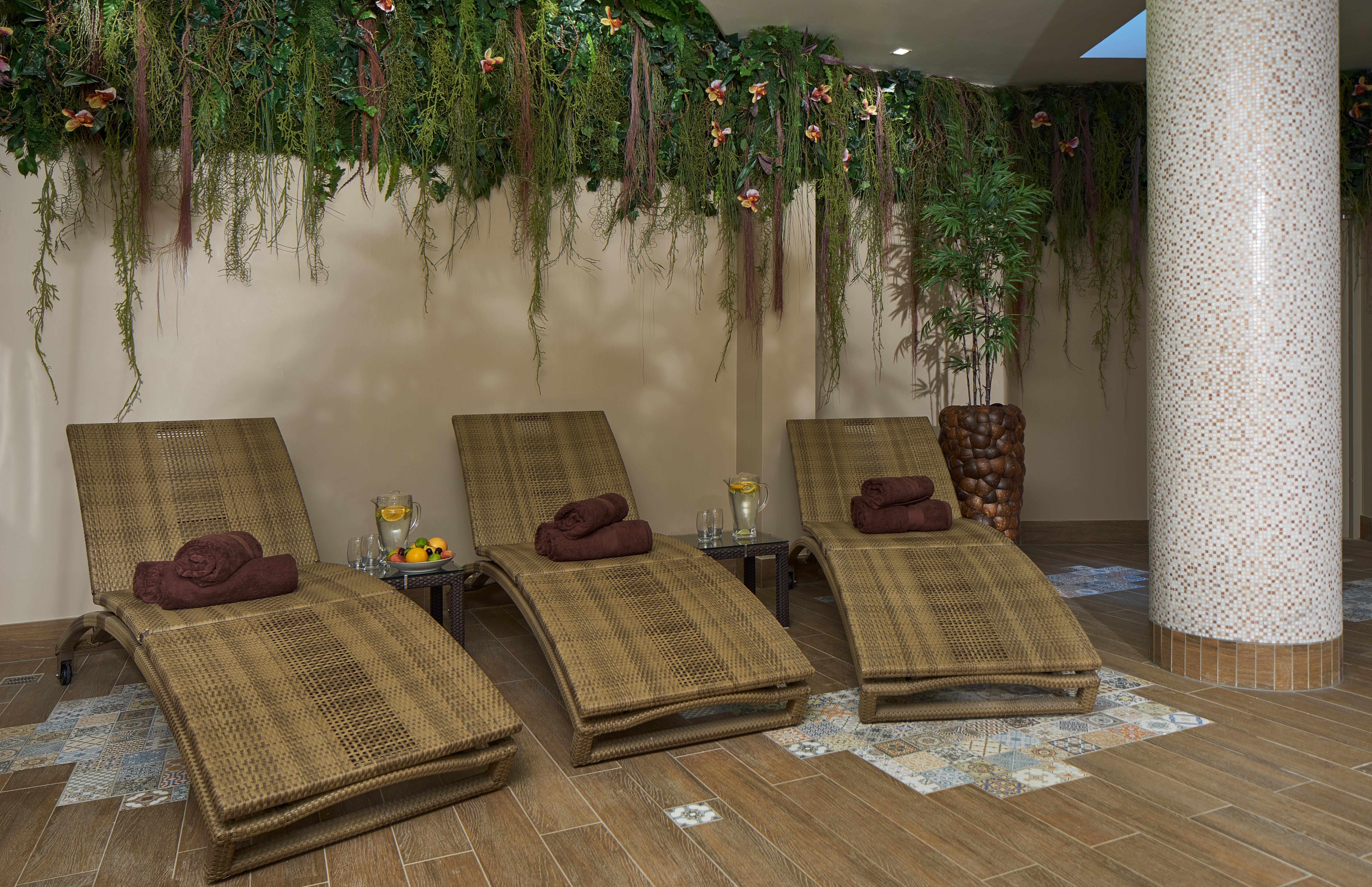 Hotel Wellton & 4*