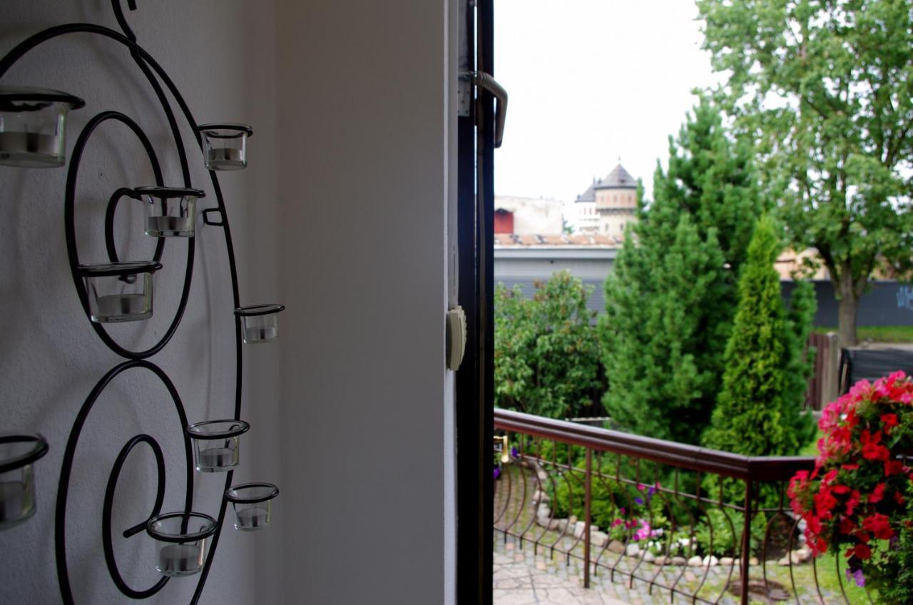 Villand With Free Private Parking And Self Check In 2* Riga