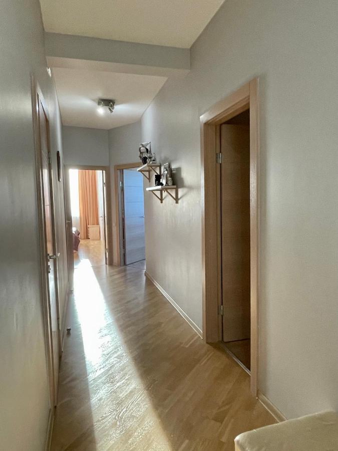 Flat Apartment *