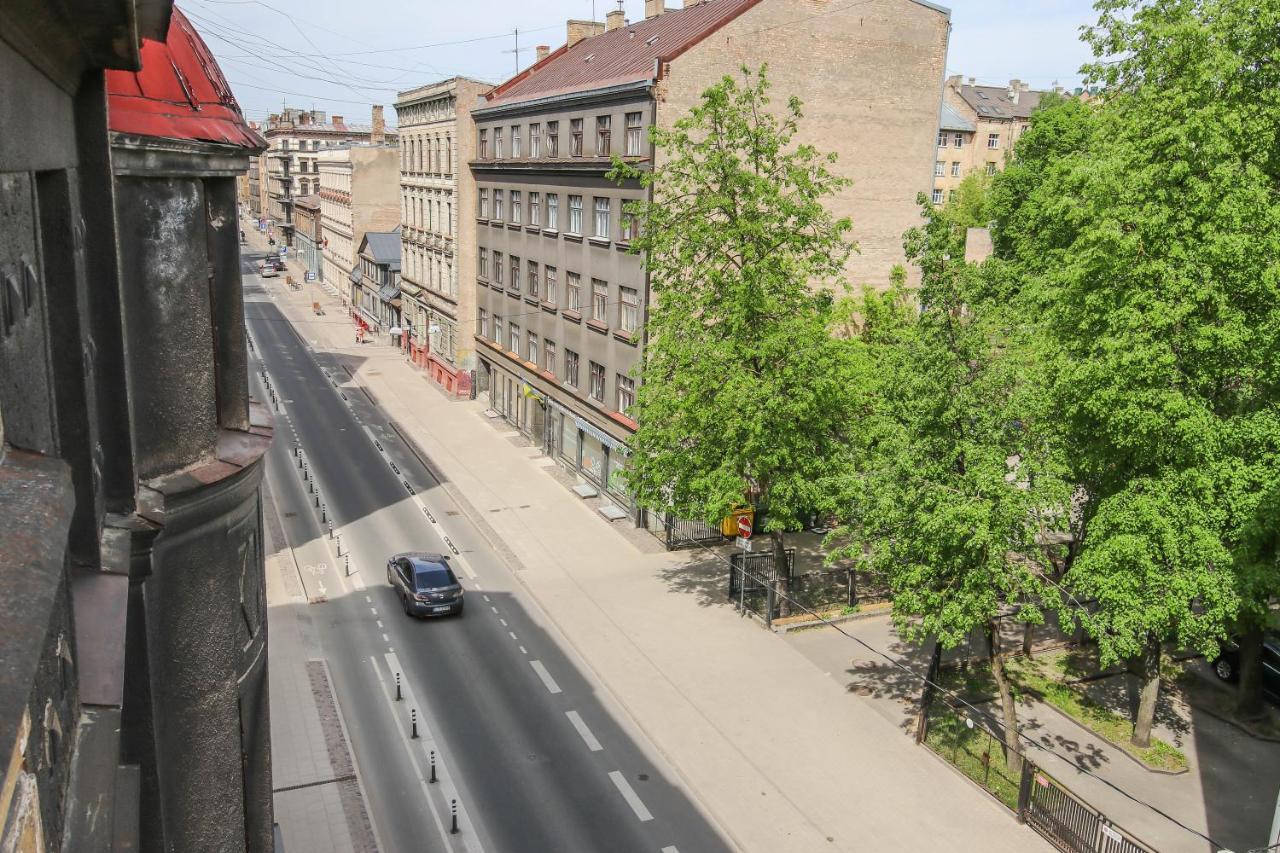 Apartment Modern In City Center! *