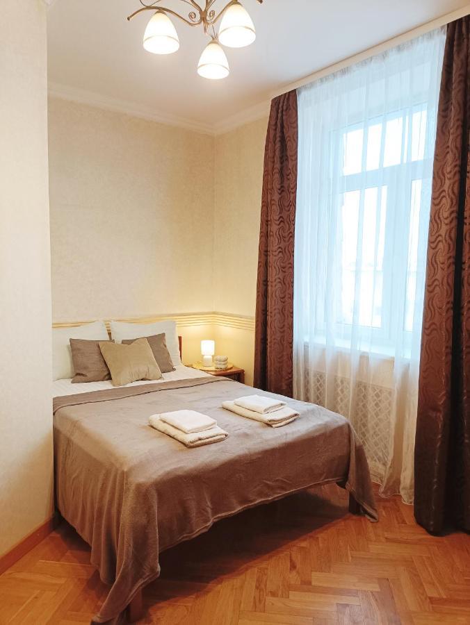 Old Town Retreat With Stunning Views 2 Bedroom Nearby The Church Of Saint Peter * Riika