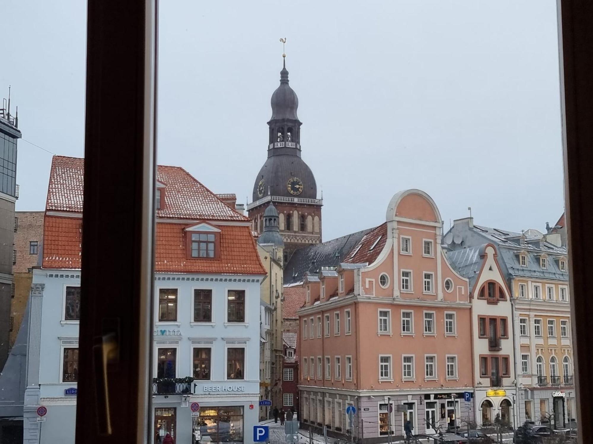 2 Bedroom Next To Hall With Parking Riga