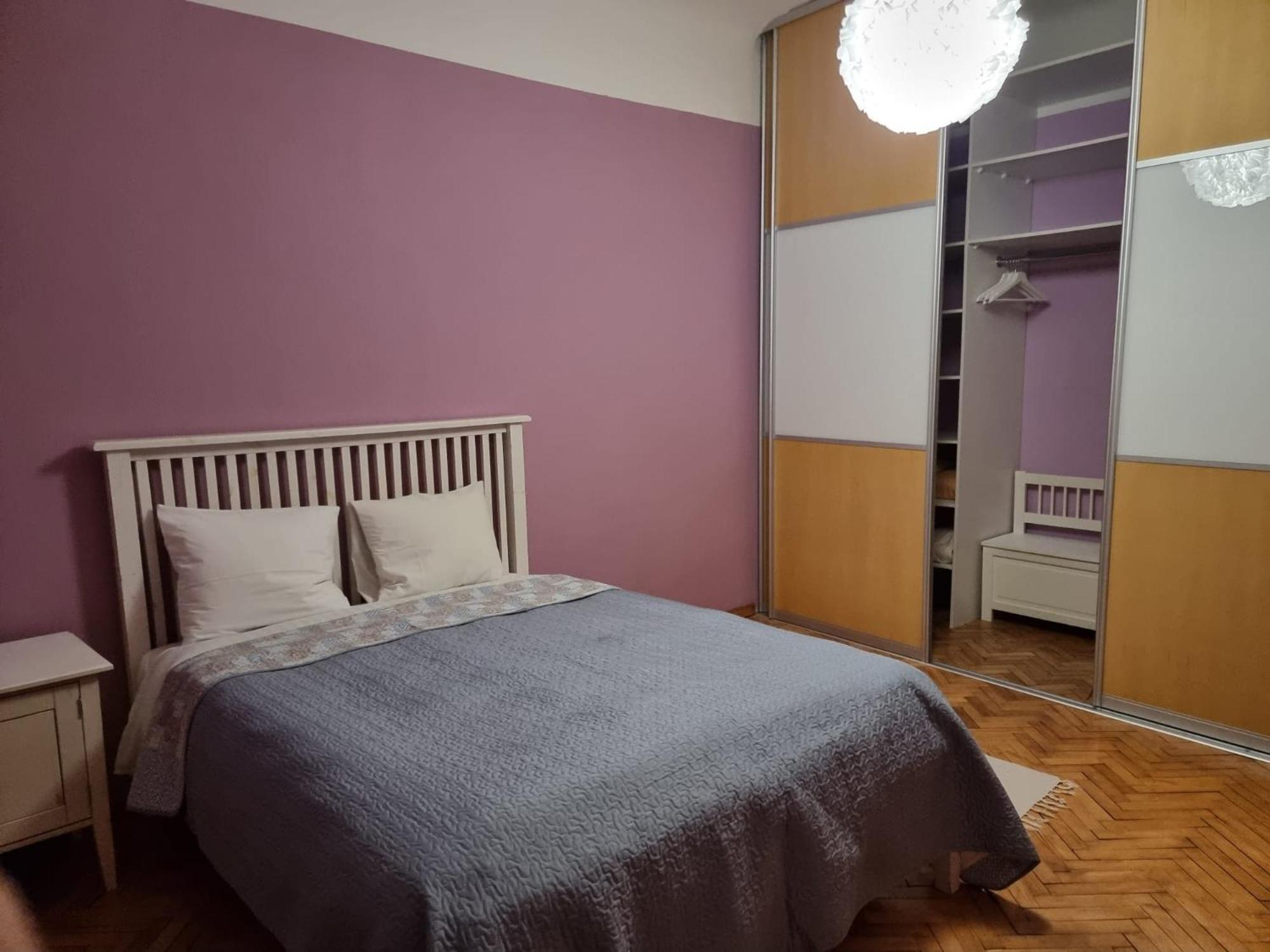 2 Bedroom Next To Hall With Parking Apartment *