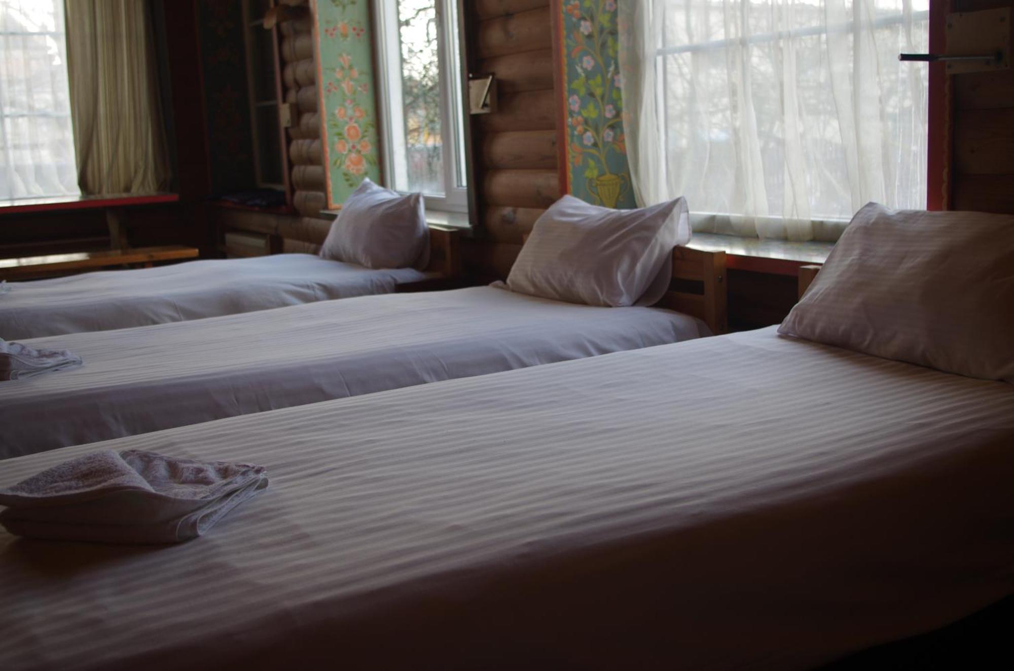 Villand With Free Private Parking And Self Check In Guest house