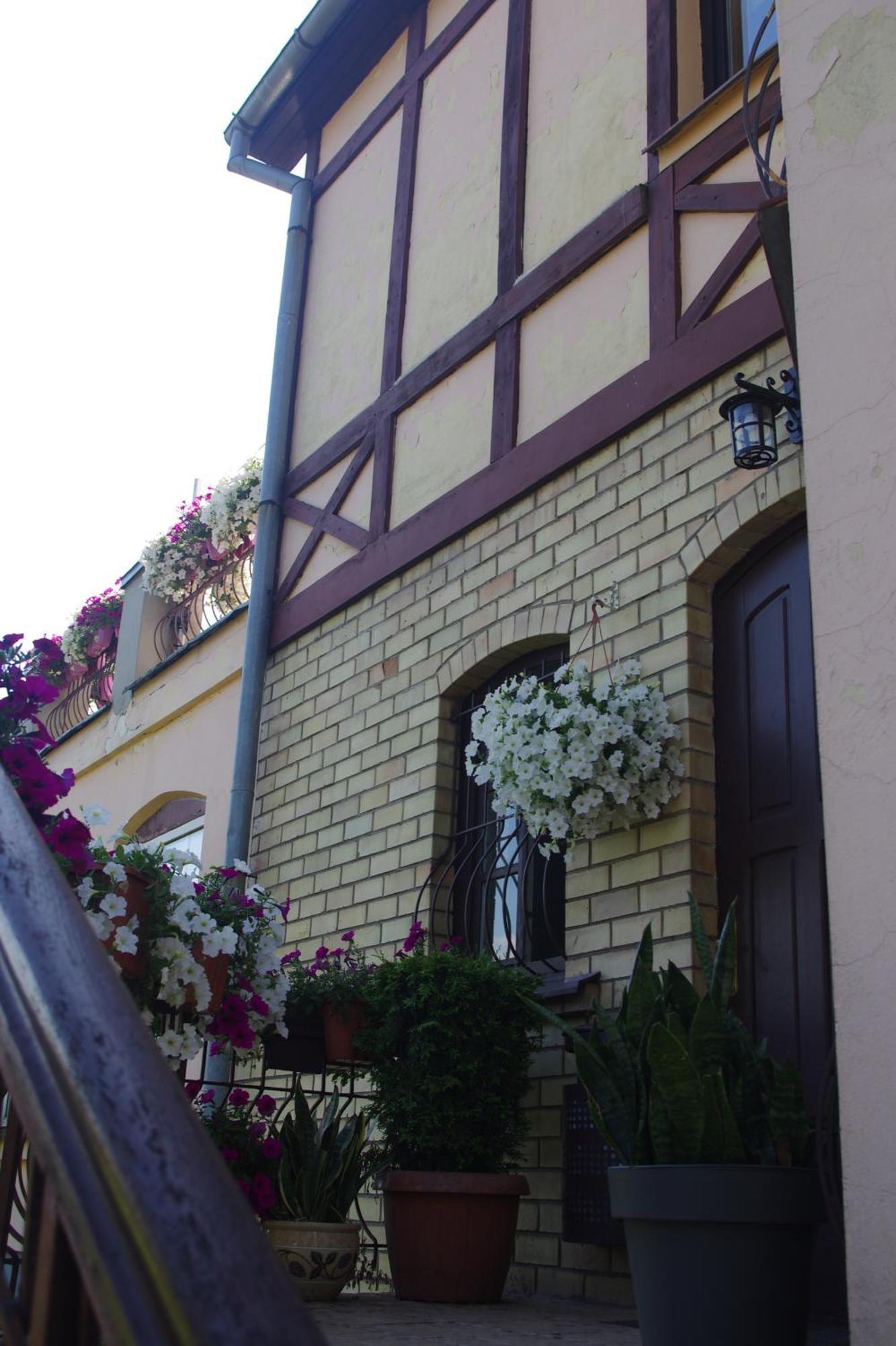 Villand With Free Private Parking And Self Check In Guest house Riga