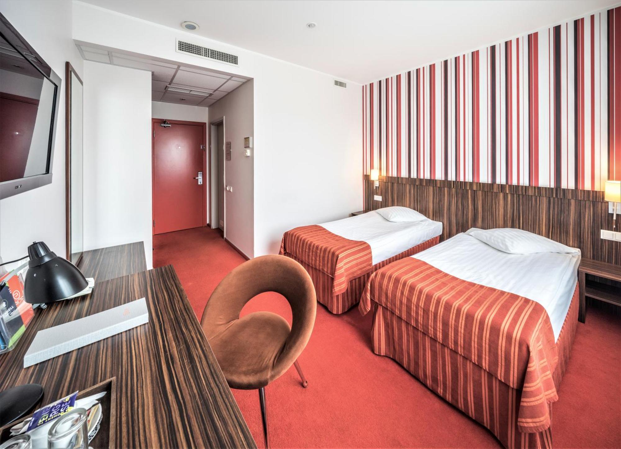 Rija Vef With Free Parking Hotel 3*