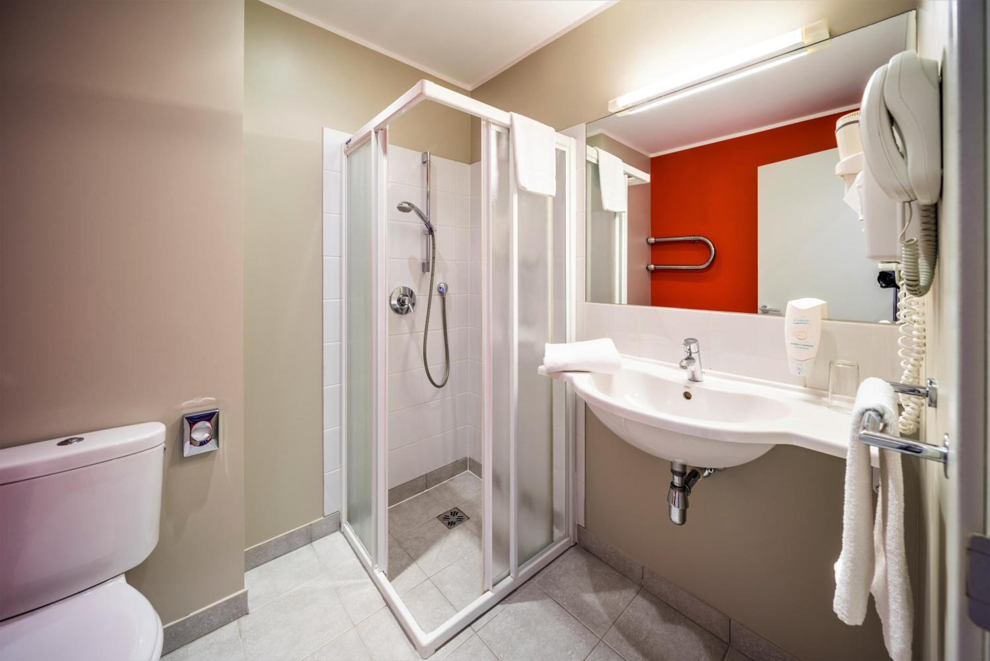 Rija Vef With Free Parking Hotel Riga