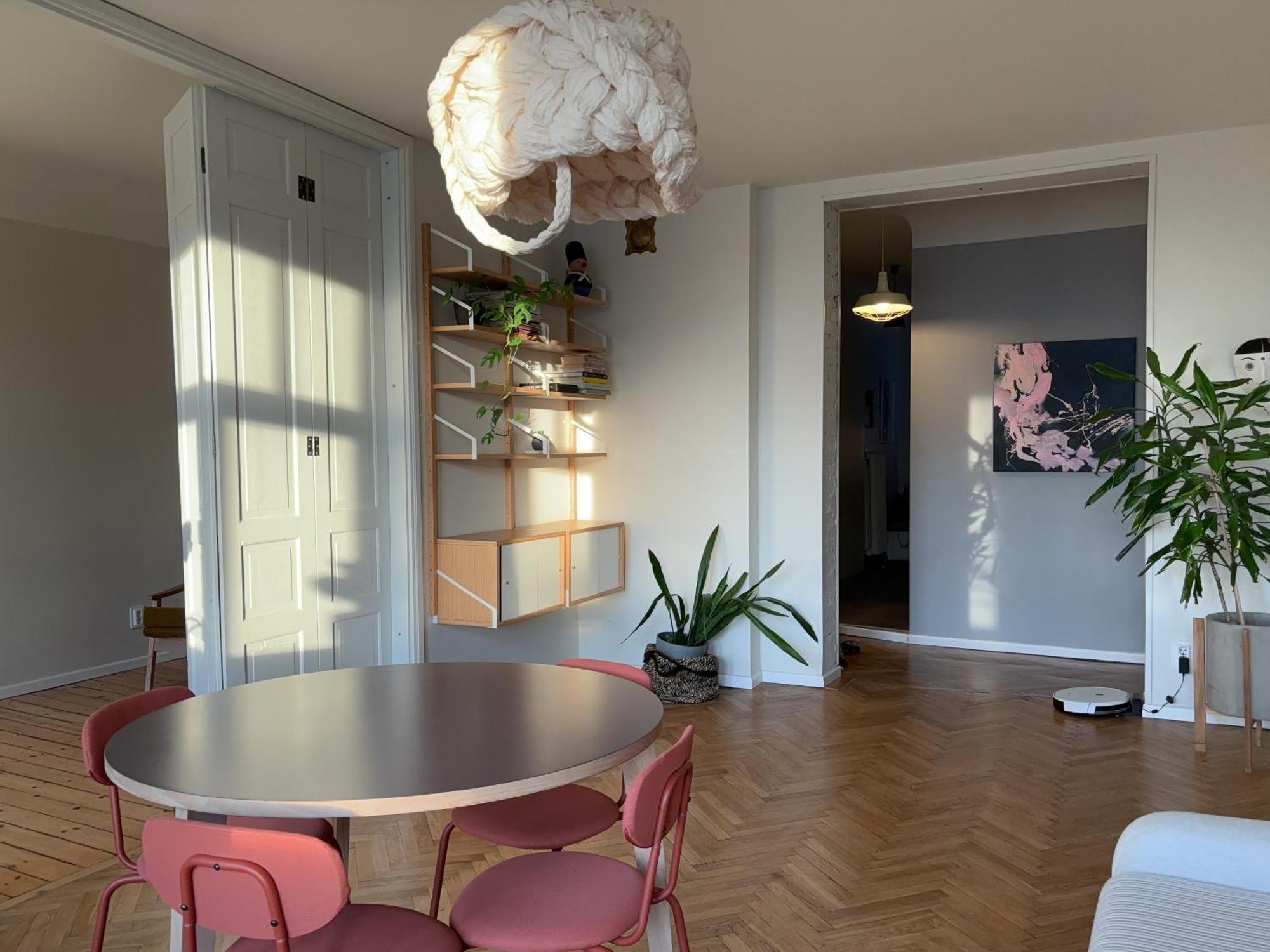 Charming And Spacious In The Embassy Area Apartment *