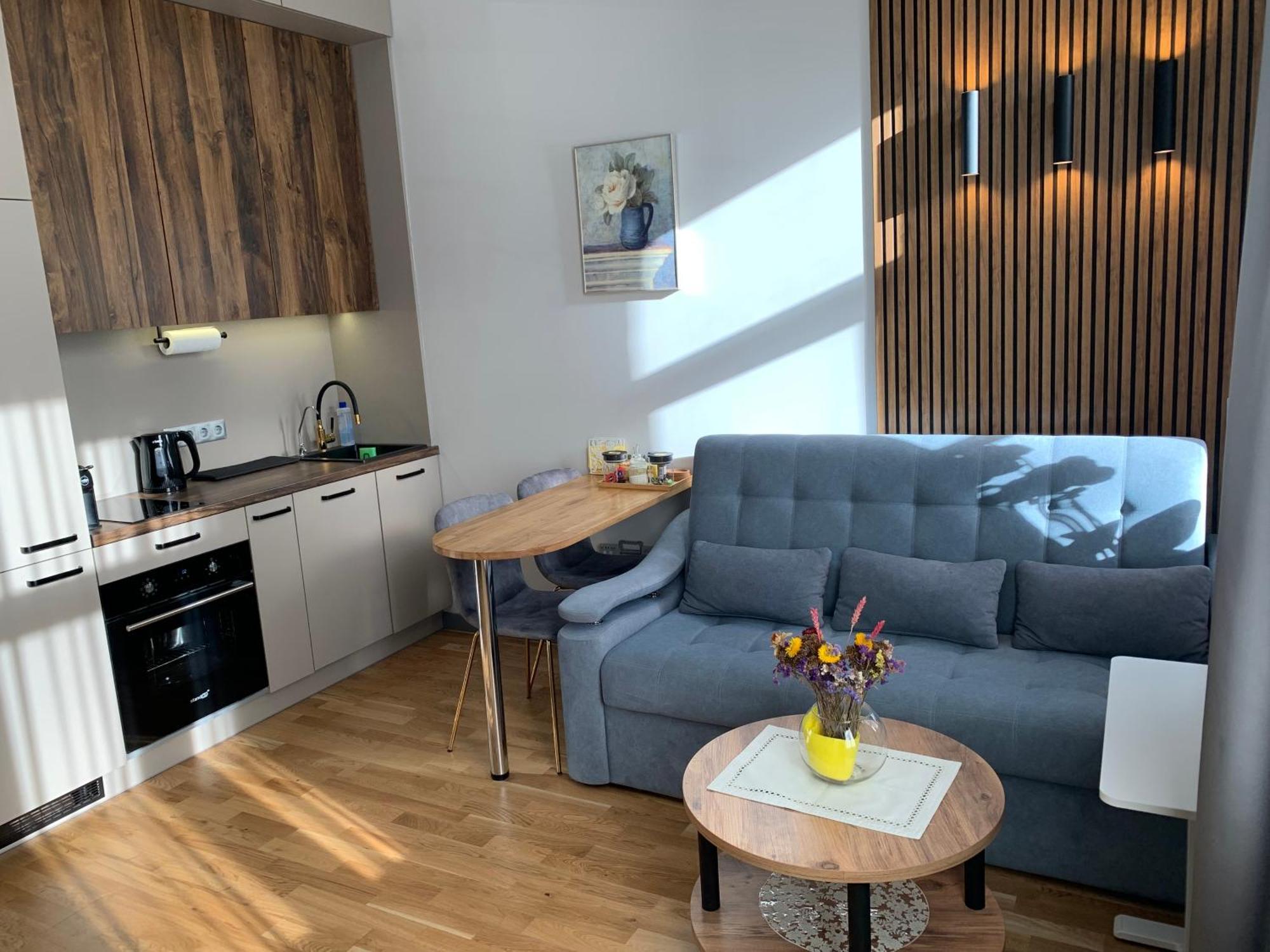 Premium Design, Renovated 2024 Free Parking Huoneisto