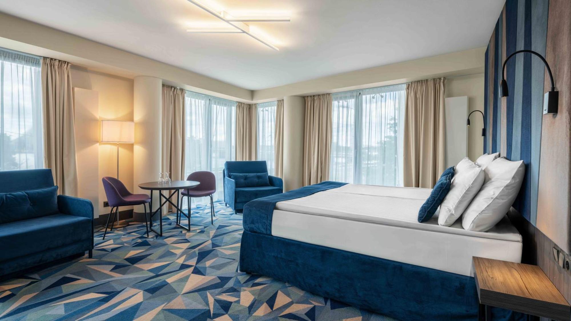 Wellton Riverside Hotel 4*
