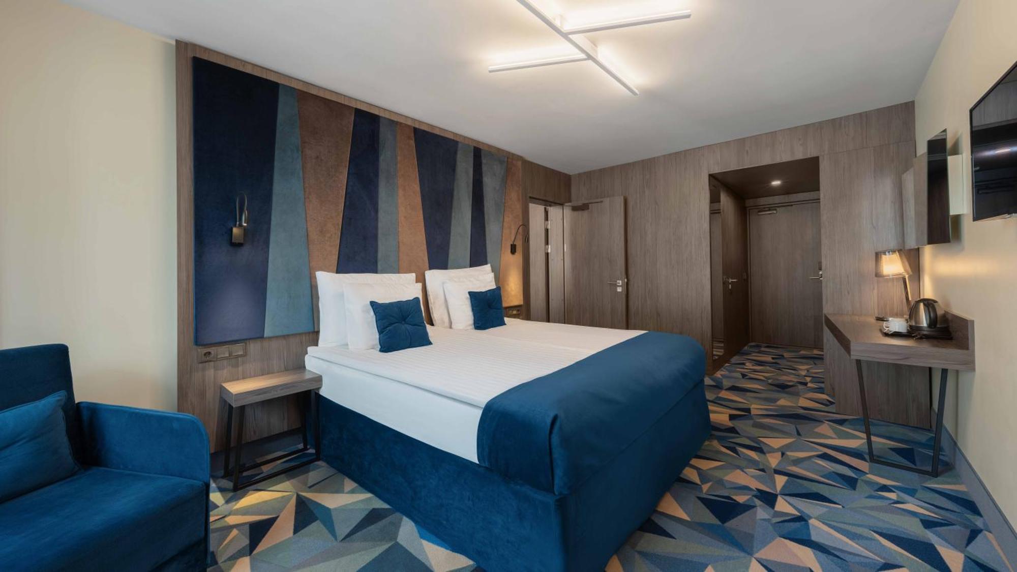 Wellton Riverside Hotel
