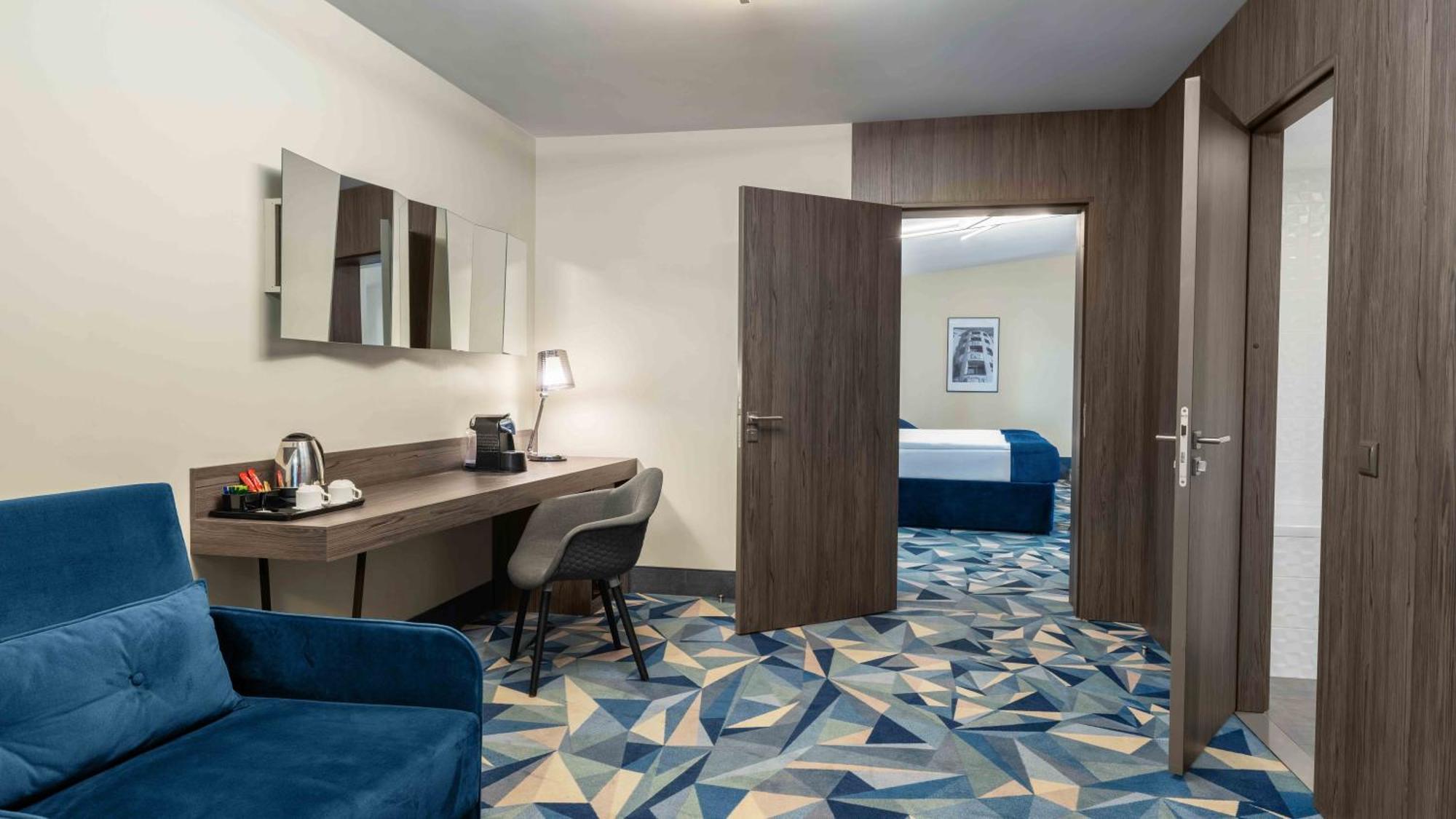 Wellton Riverside Hotel