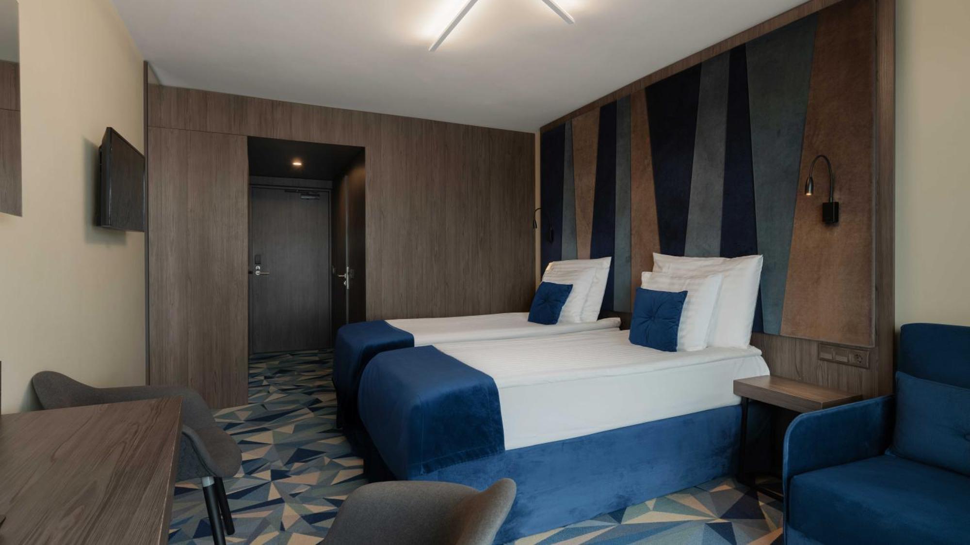 Hotel Wellton Riverside 4*