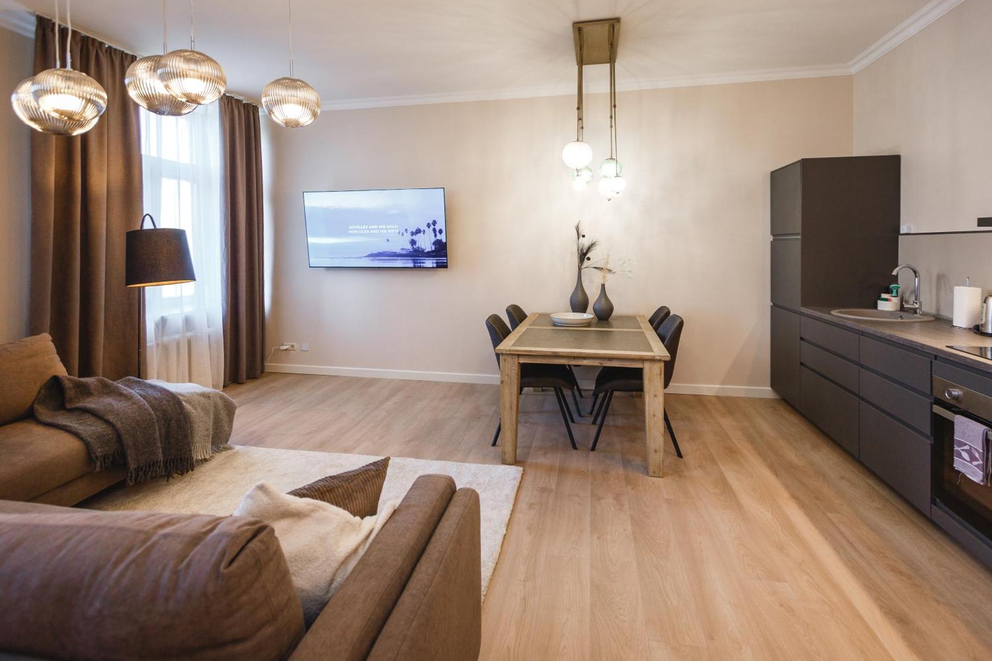 Bearsleys Downtown 4*