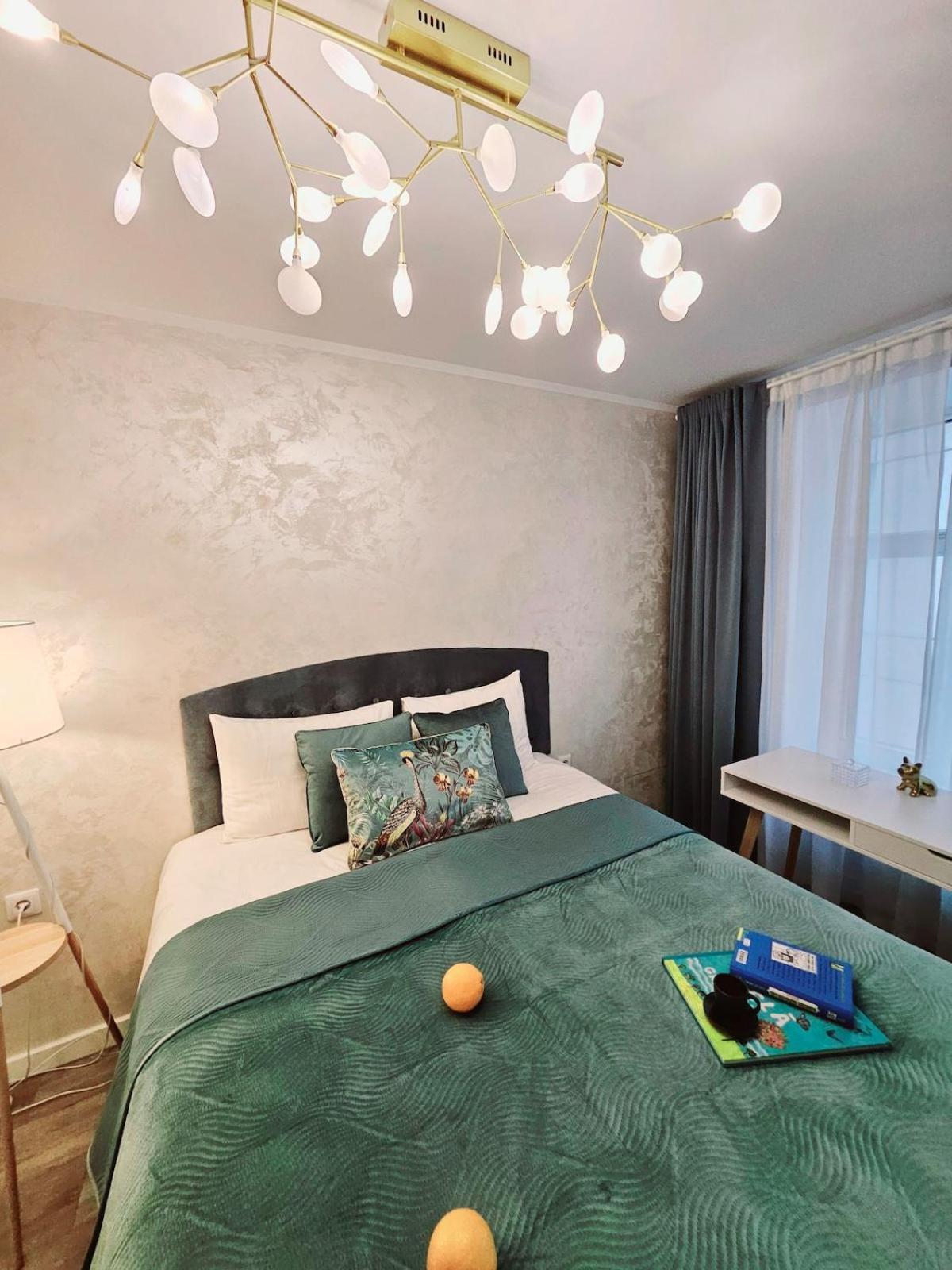 Old Town Serenity Breeze Prime Location