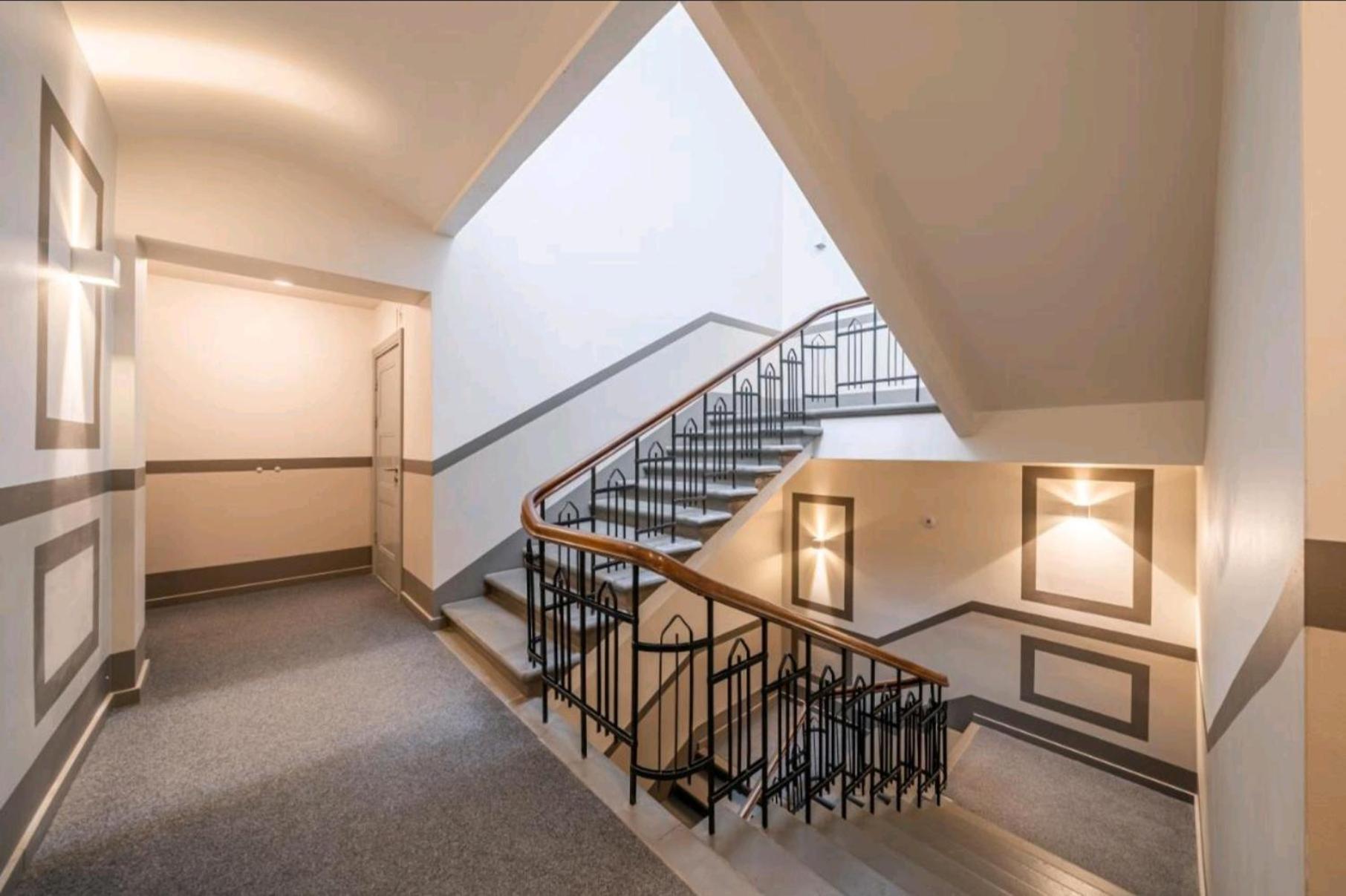 Old Town Serenity Breeze Prime Location Apartment