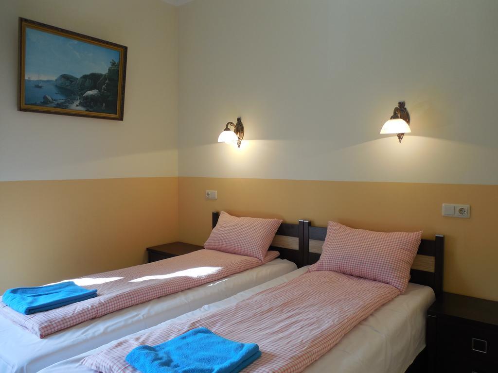 Gogol Park Rooms Hotel 2*