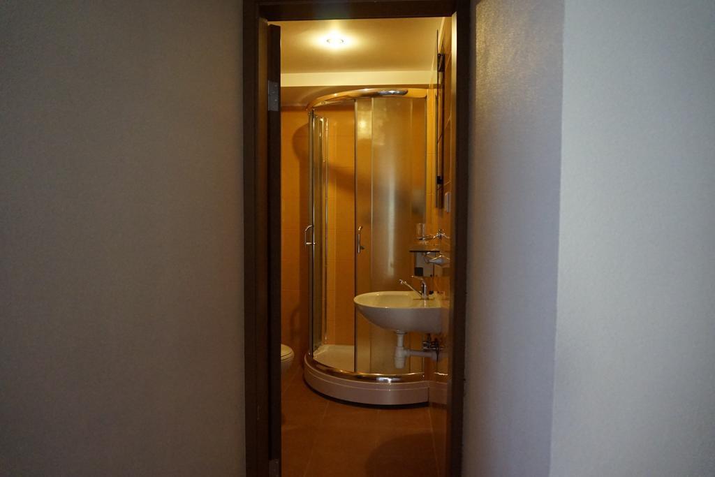 Amigo Hostel *