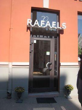 Rafael 3*