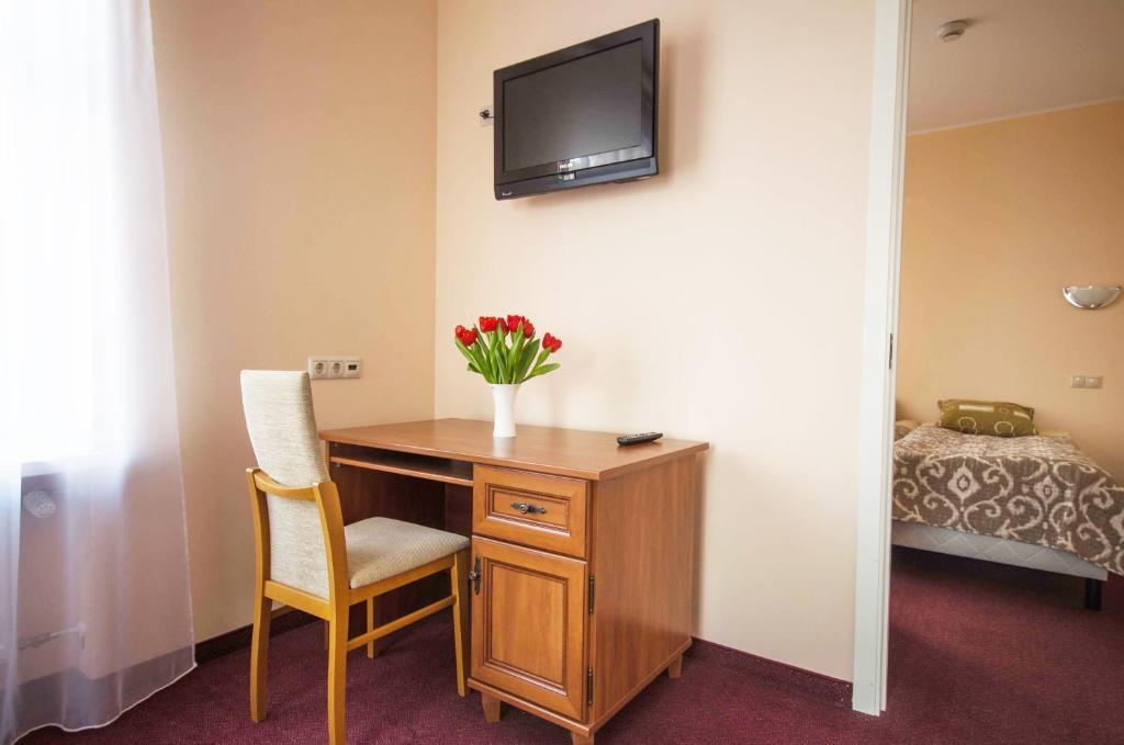 Apalenis Hotel 3*