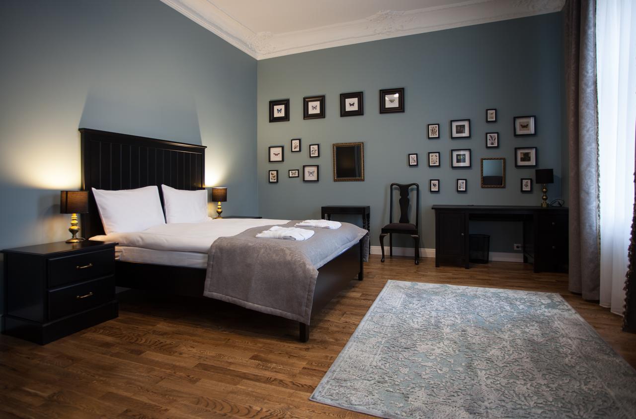 Sherlock Art Aparthotel Riga