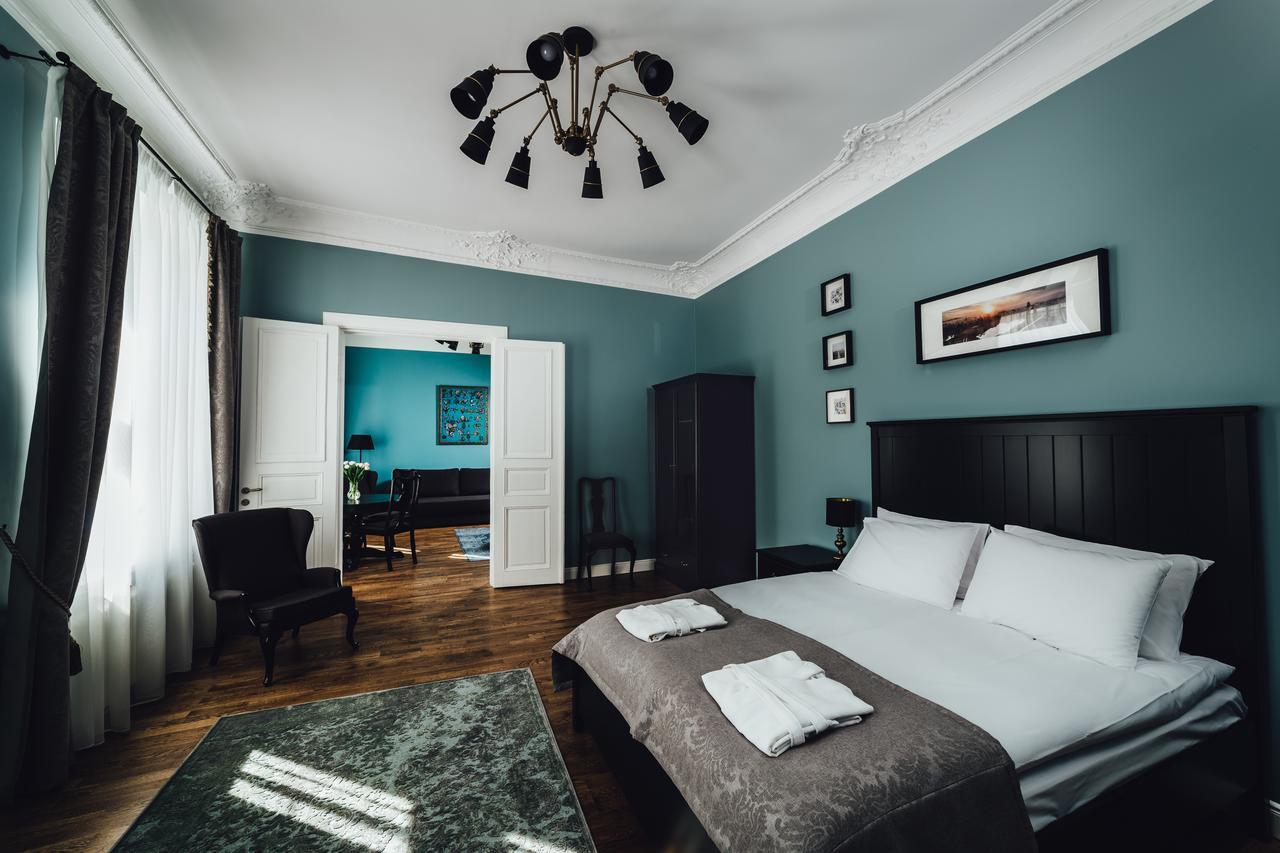 Sherlock Art Aparthotel