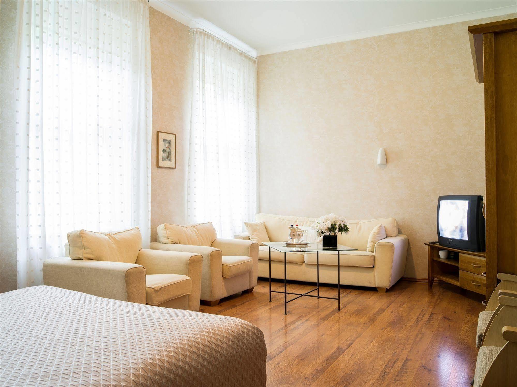 Hotel Elizabete Design 3*