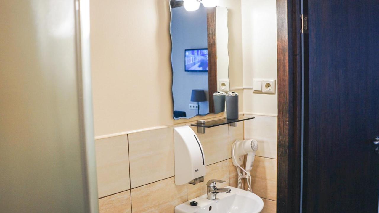 Hotel Bella With Self-check In Riga