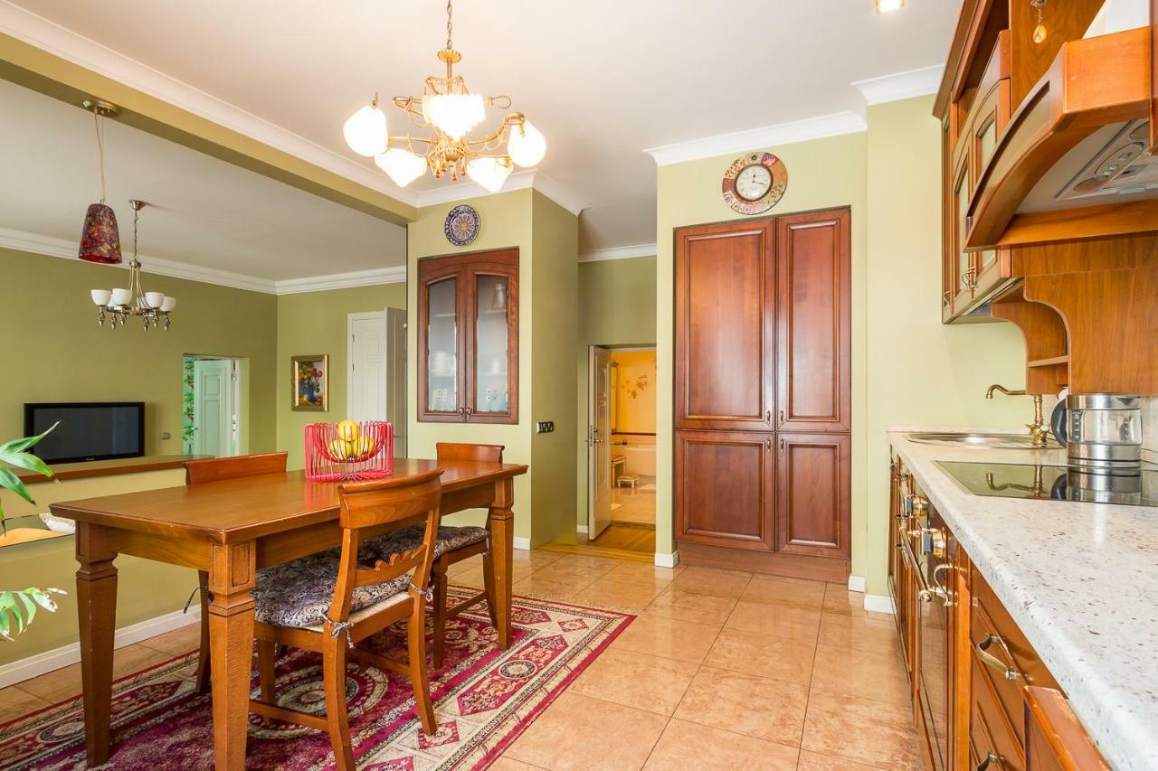 Royal Apartment