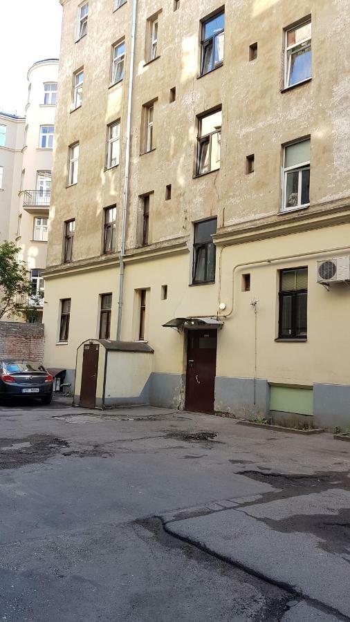 Renovated In Center Apartment *