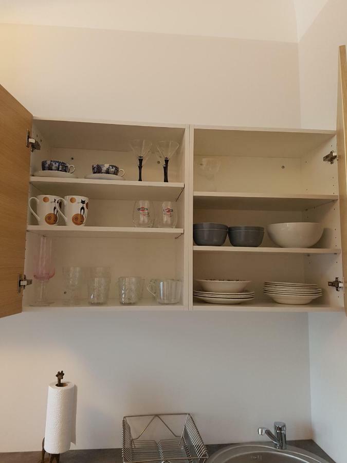 Stories Writer's Ap 40sqm Renovated Free Parking Dzīvoklis Riga