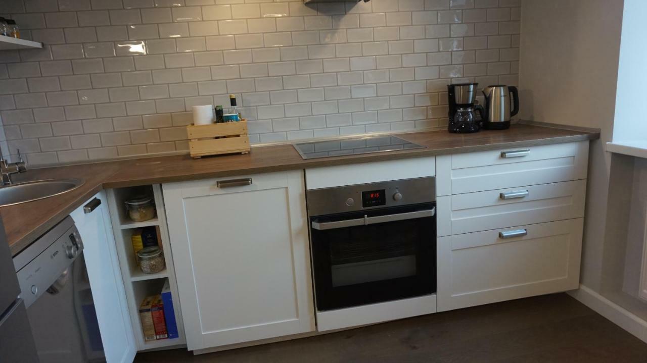 Unique Valdemara Street Studio Apartment Riga