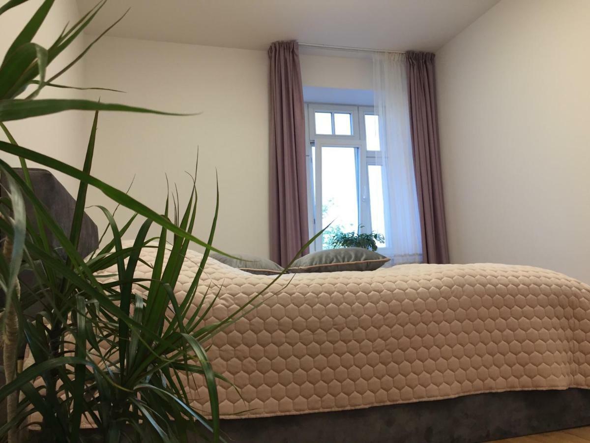 Apartment Elegance *