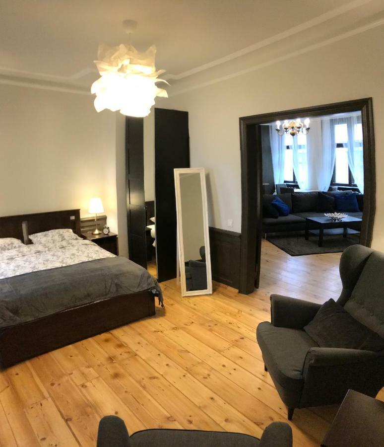 Apartment Doma Square 2, In The Heart Of Old Town *