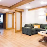 Rothko Apartment/8 Guests/4Bedrooms/Riga Old Town