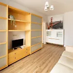 Cozy 2 Bedroom Apartment In Riga Centre