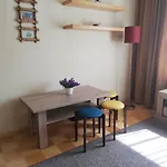 15 Minutes From The Beach And City Center 7 Minutes From The Airport