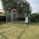 Holiday House Vijole