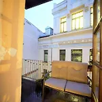 3 Bedroom\'S / Old Town & Balcony